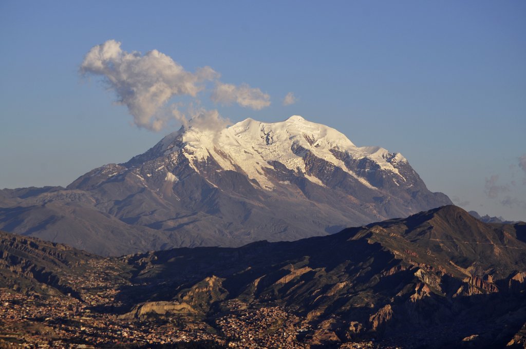 The broad Illimani massif towers above La Paz (Credit: EEJCC, Wikipedia Creative Commons)